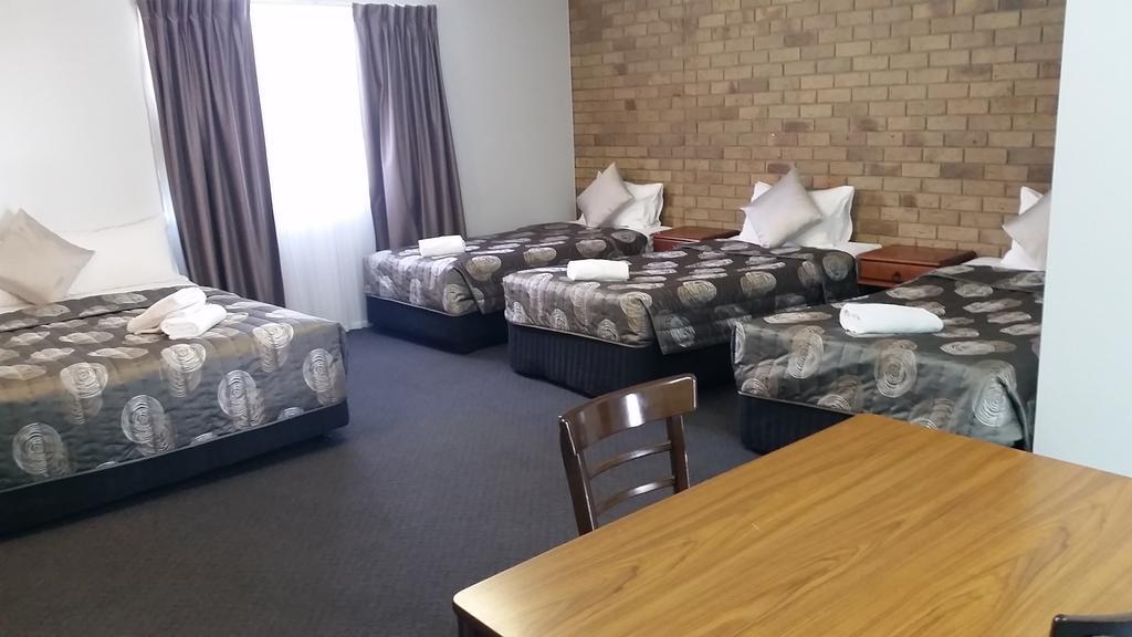 True Blue Motor Inn Rockhampton Rum bild