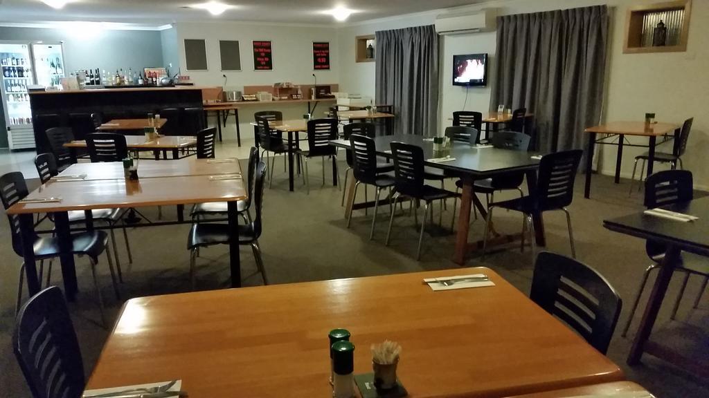 True Blue Motor Inn Rockhampton Exteriör bild
