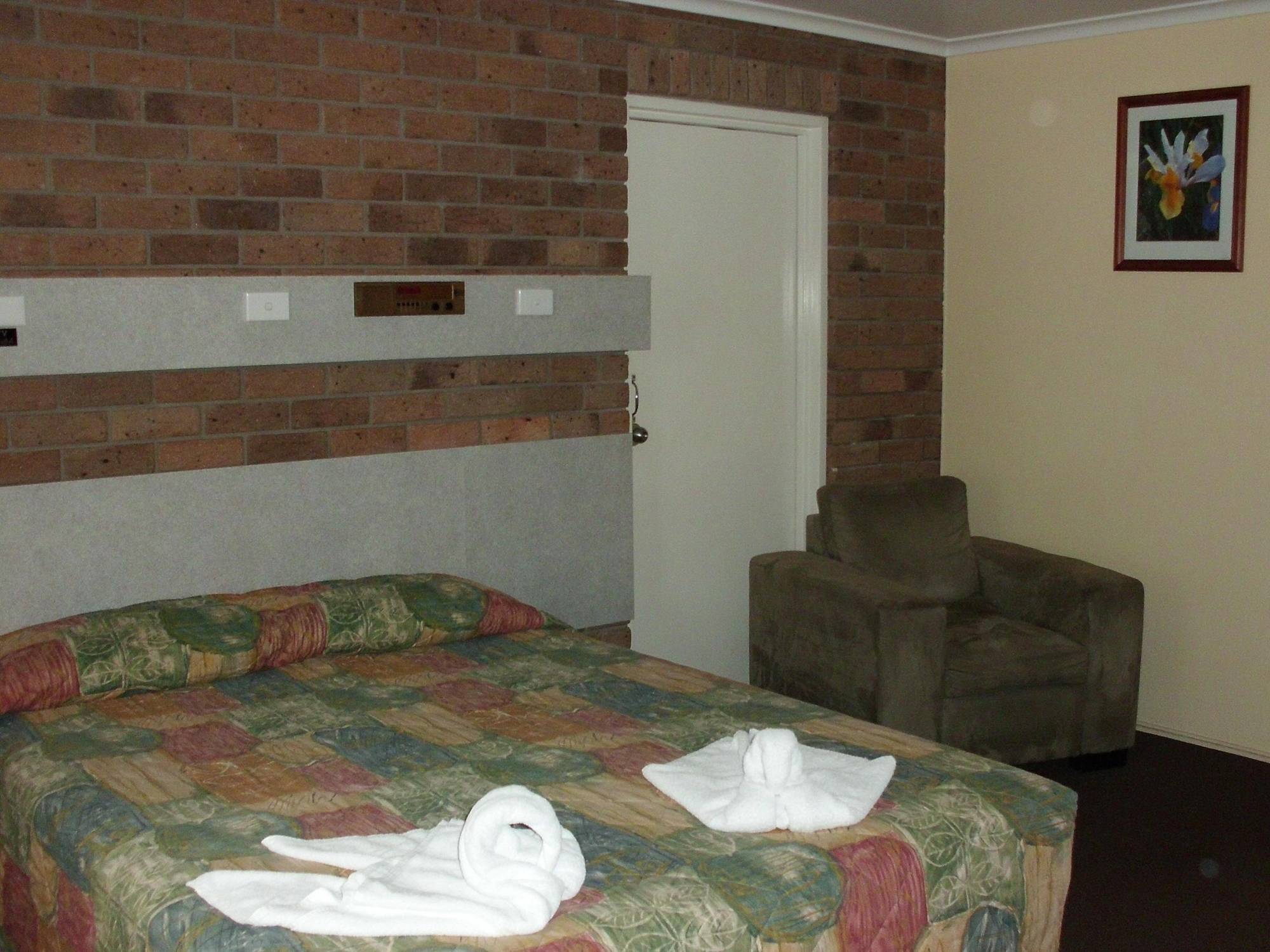 True Blue Motor Inn Rockhampton Exteriör bild