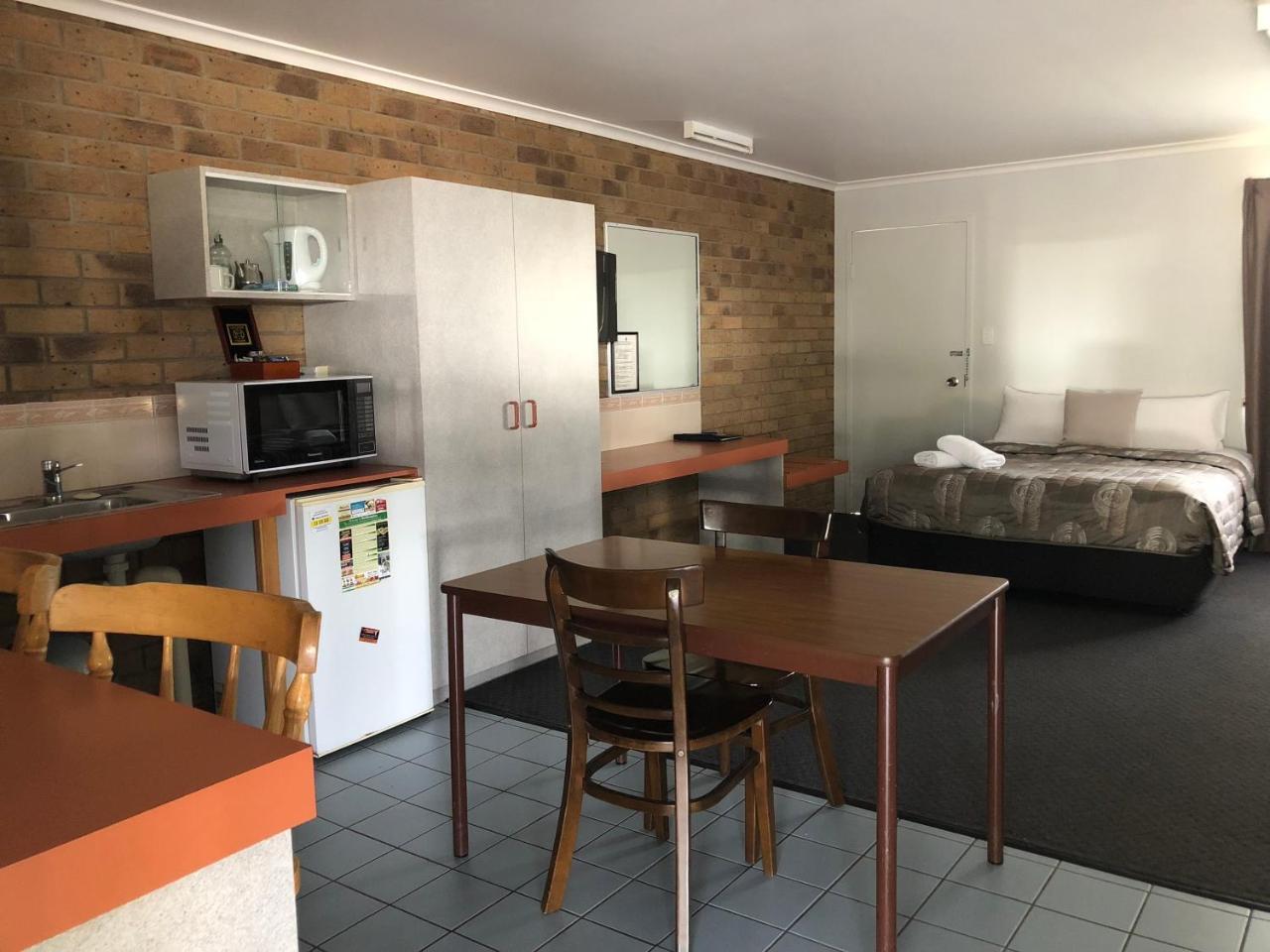 True Blue Motor Inn Rockhampton Exteriör bild