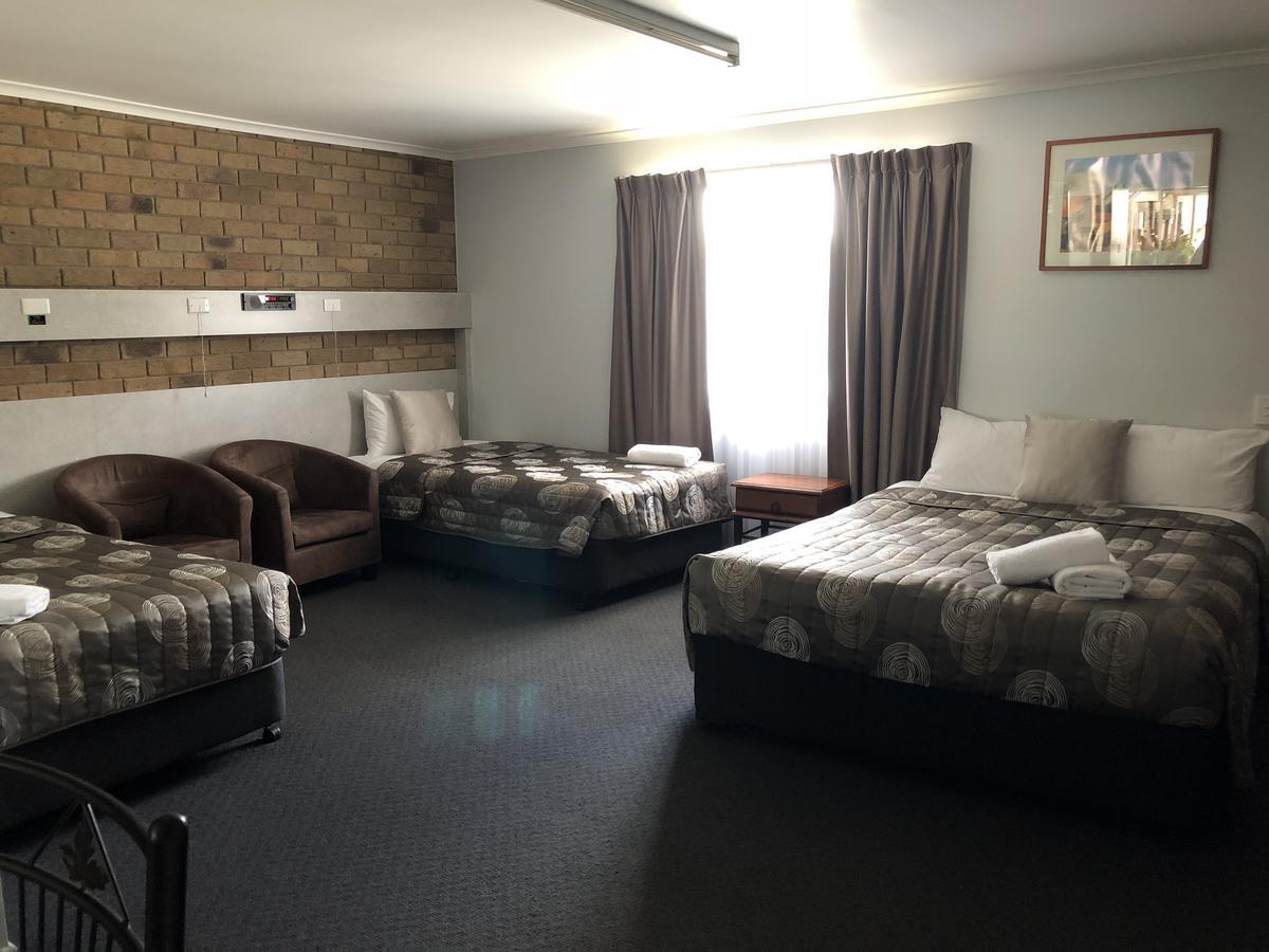 True Blue Motor Inn Rockhampton Exteriör bild