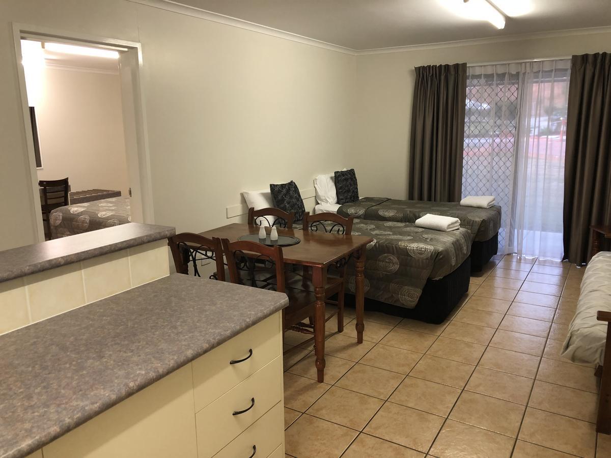 True Blue Motor Inn Rockhampton Exteriör bild