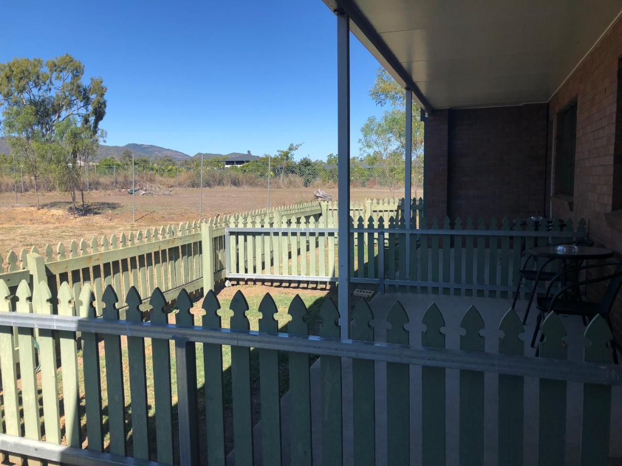 True Blue Motor Inn Rockhampton Exteriör bild