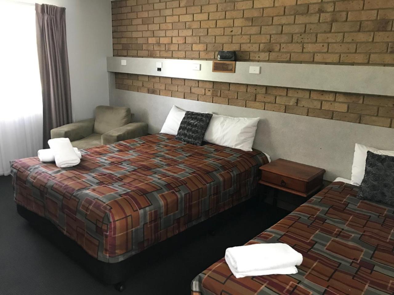 True Blue Motor Inn Rockhampton Exteriör bild