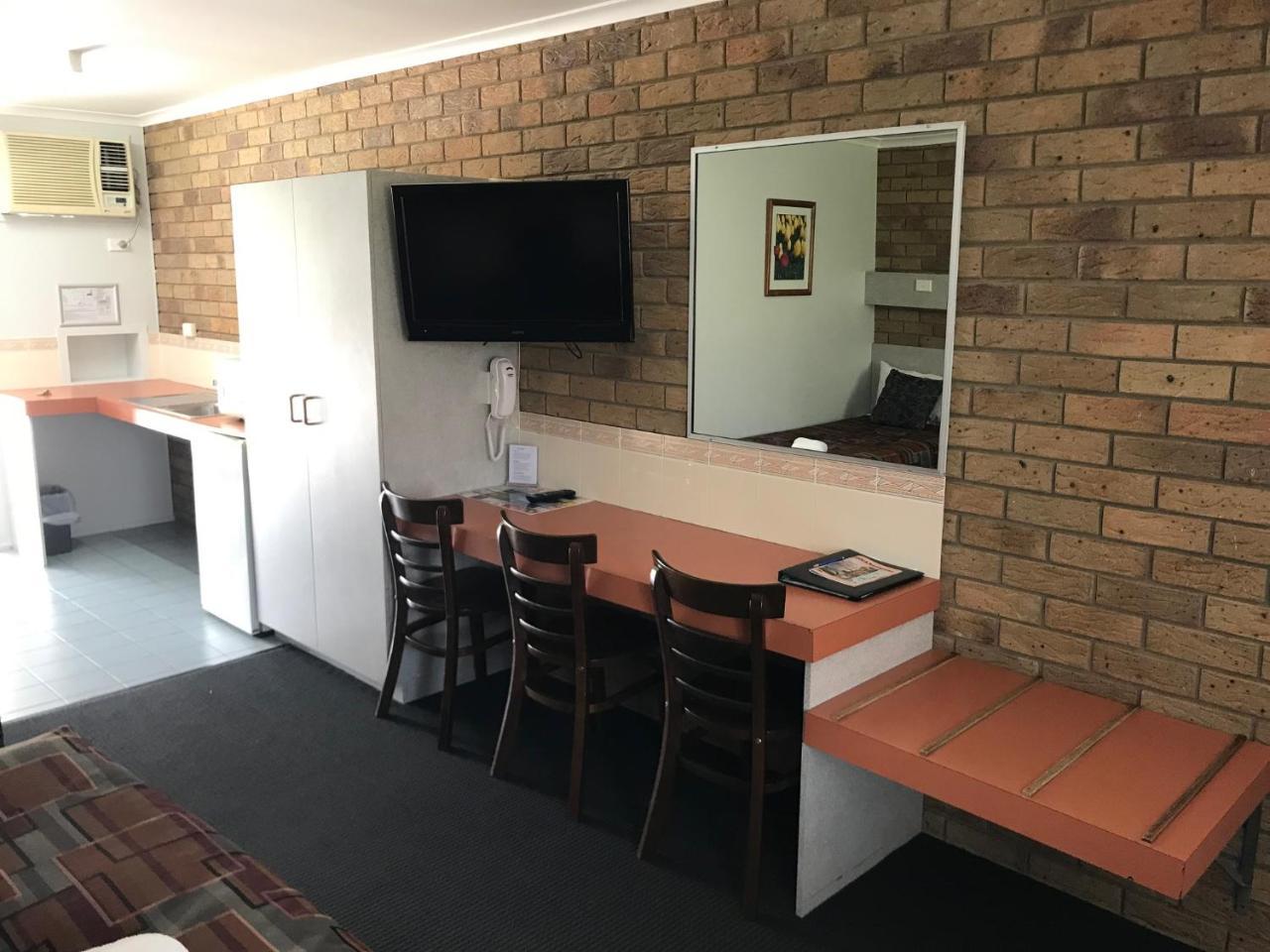 True Blue Motor Inn Rockhampton Exteriör bild