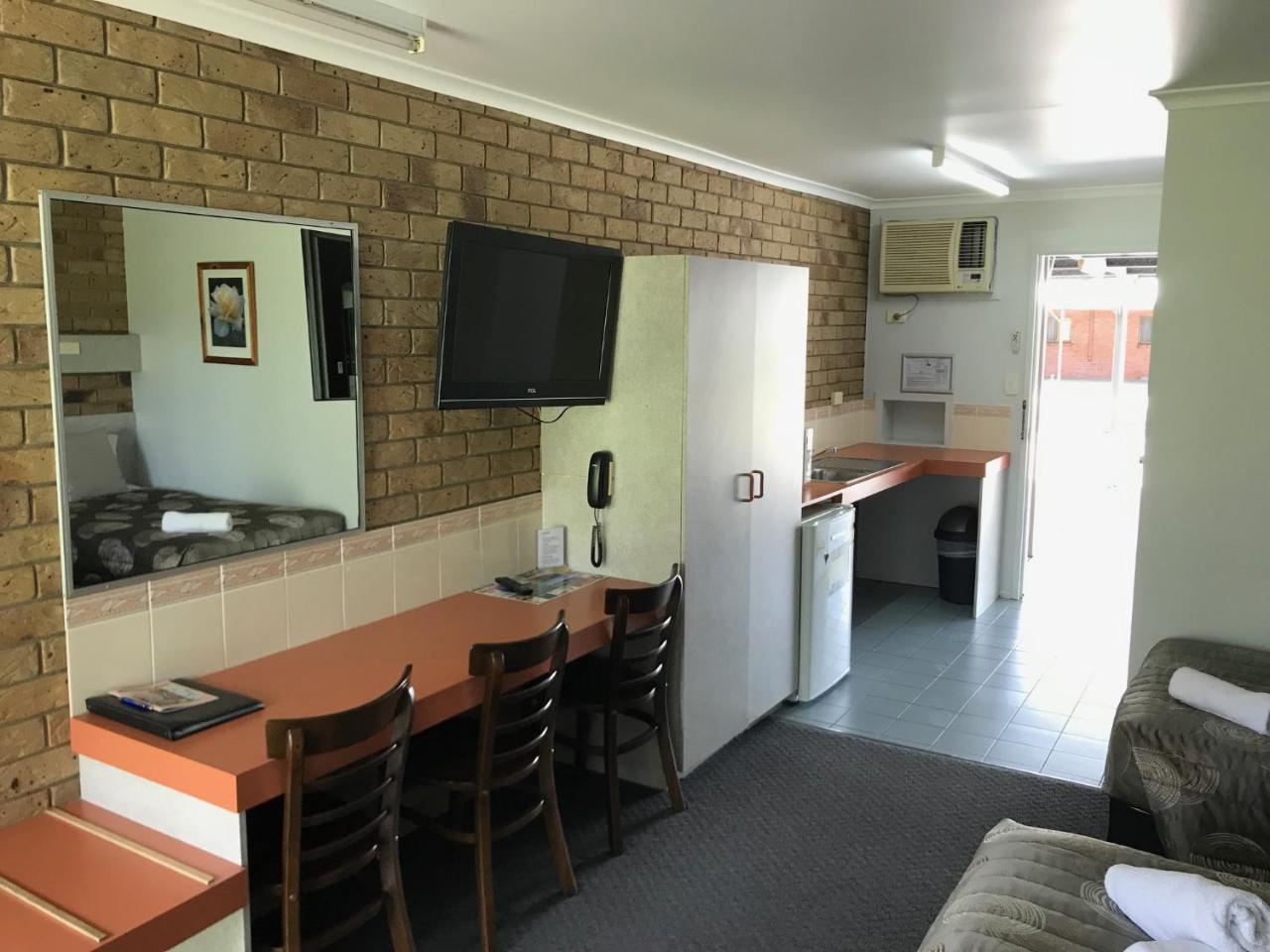 True Blue Motor Inn Rockhampton Exteriör bild