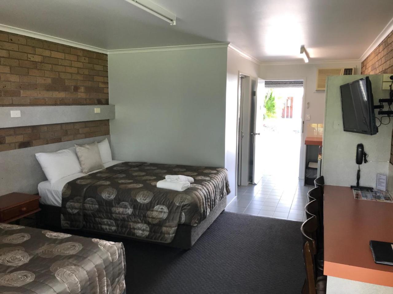 True Blue Motor Inn Rockhampton Exteriör bild